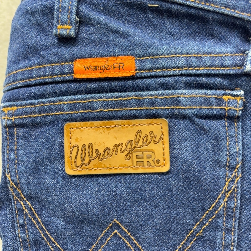 Wrangler FR Jeans Mens 33X32 Blue Flame Resistant 13 Original Straight Arc2 - Picture 9 of 11